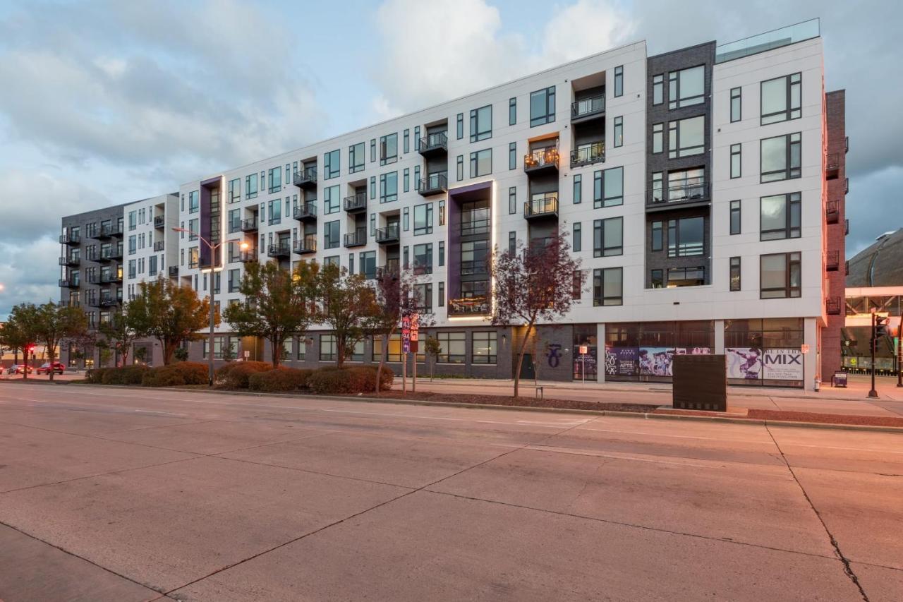 Flexhome Skywalk To Fiserv 1Br Apt U5 Милуоки Екстериор снимка