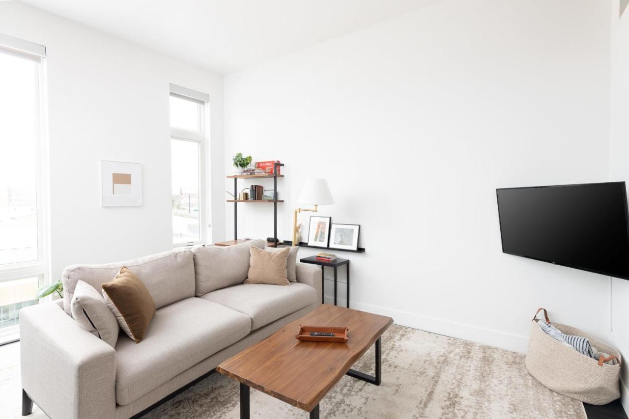 Flexhome Skywalk To Fiserv 1Br Apt U5 Милуоки Екстериор снимка